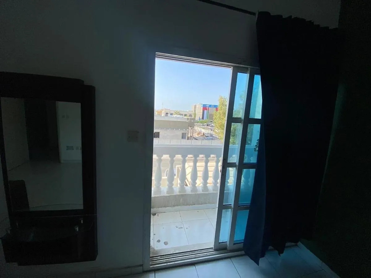 Nice Rooms For Rent In Compound Housing Near Burj Alarab Dubai Villa 125 0*,