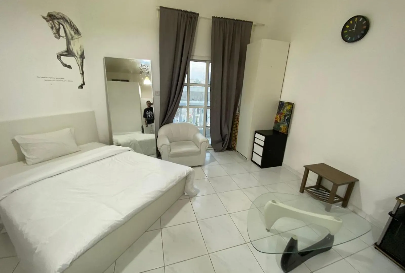 Kwatera prywatna Nice Rooms For Rent In Compound Housing Near Burj Alarab Dubai Villa 125