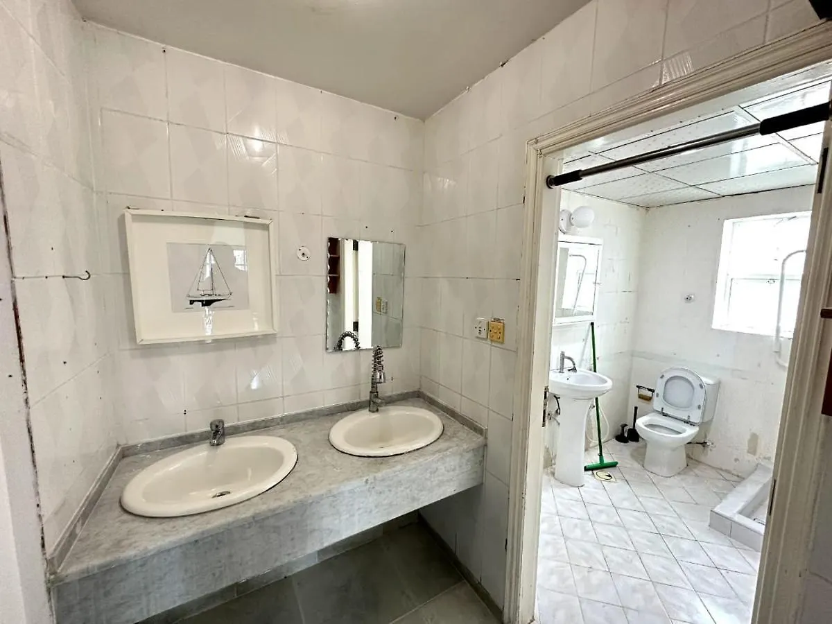 Nice Rooms For Rent In Compound Housing Near Burj Alarab Dubai Villa 125 בית אירוח