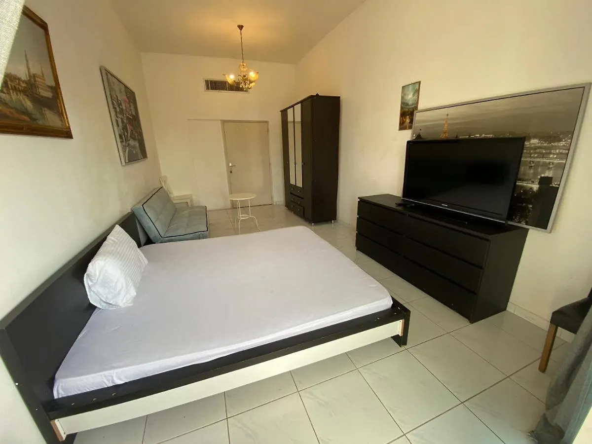 בית אירוח Nice Rooms For Rent In Compound Housing Near Burj Alarab Dubai Villa 125