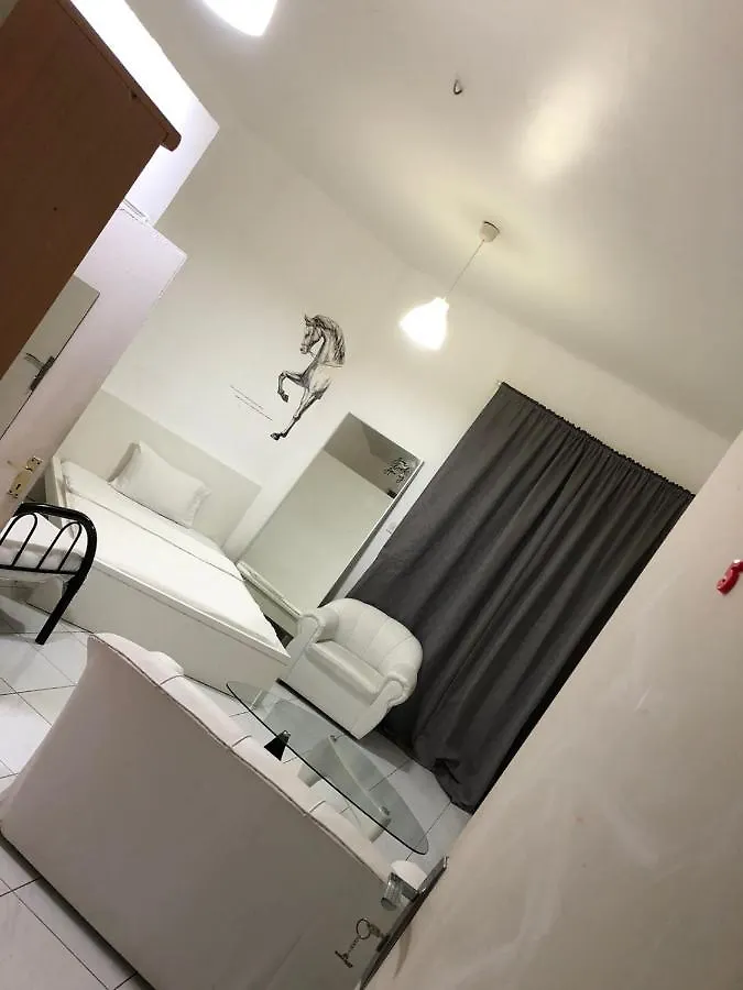 Nice Rooms For Rent In Compound Housing Near Burj Alarab Dubai Villa 125 בית אירוח