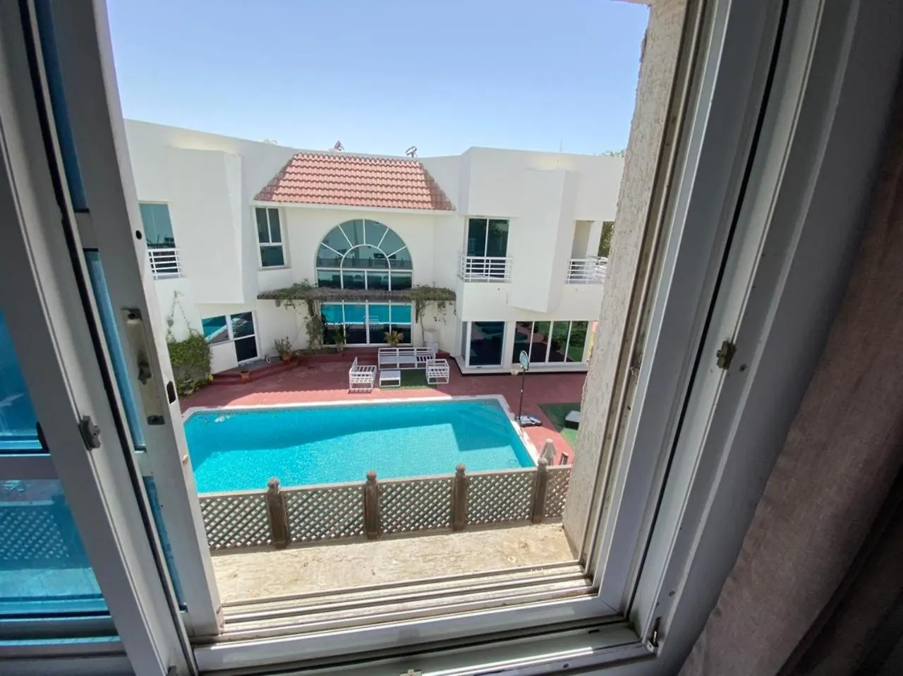 Nice Rooms For Rent In Compound Housing Near Burj Alarab Dubai Villa 125 בית אירוח