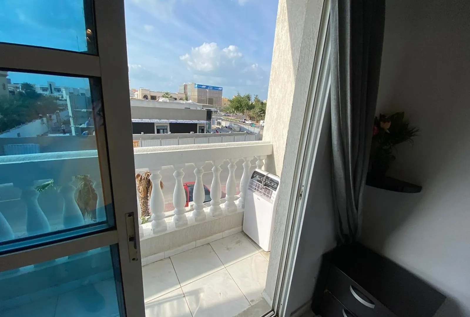 Nice Rooms For Rent In Compound Housing Near Burj Alarab Dubai Villa 125 0*,  איחוד האמירויות הערביות